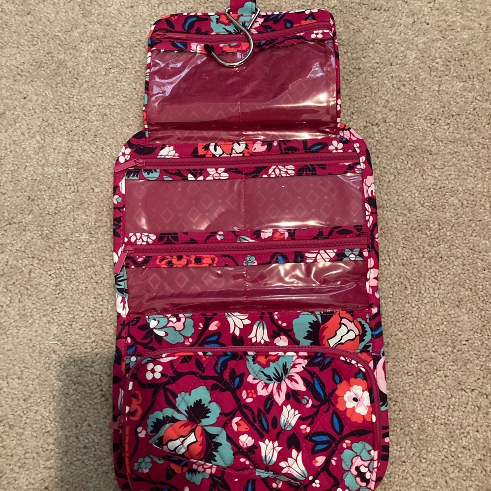 Vera Bradley Medium Travel Hanging Organizer - Picture 2 of 7